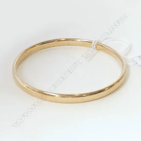 9ct HOLLOW BANGLE 9.8gm