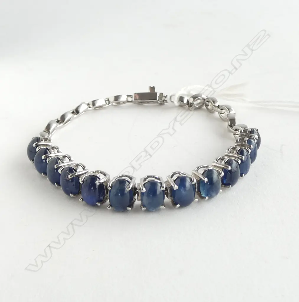 SILVER & SAPPHIRE CABOCHON BRACELET Image 1++