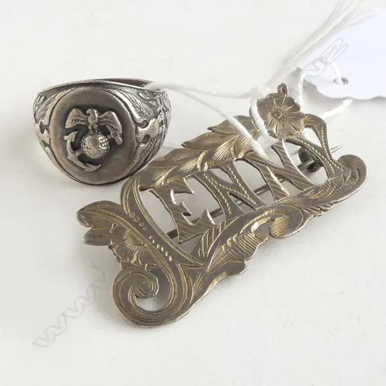 2 SILVER PCES: 'JENNY' BROOCH + USA MARINE'S RING