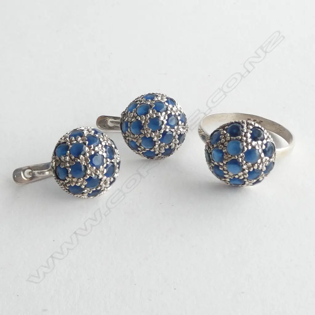 SILVER SET IOLITE RING & PR EARRINGS Image 1++