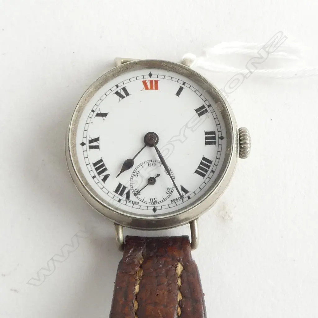 1920's SWISS GENT'S WRISTWATCH running. Nickle case Image 1++