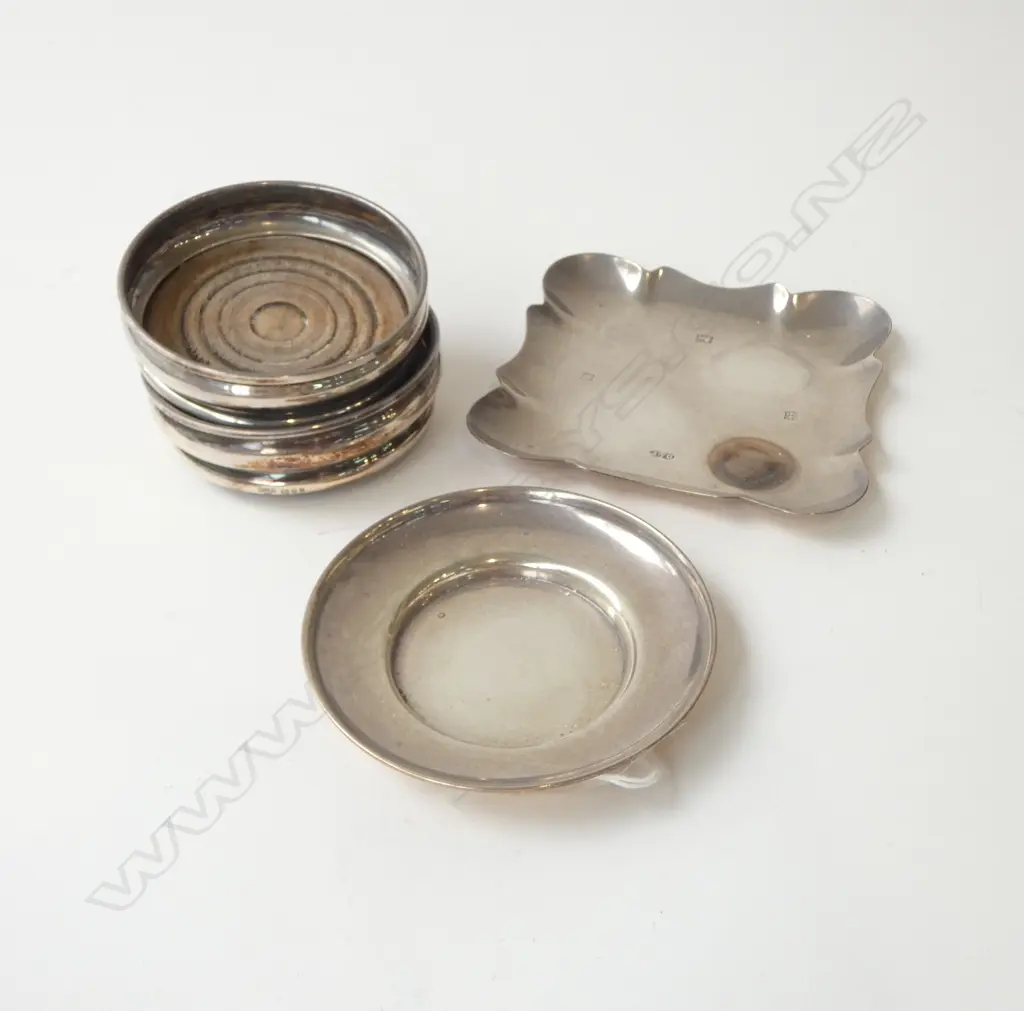 2 STG SILVER DISHES 122grms + PR COASTERS 108grms Image 1++