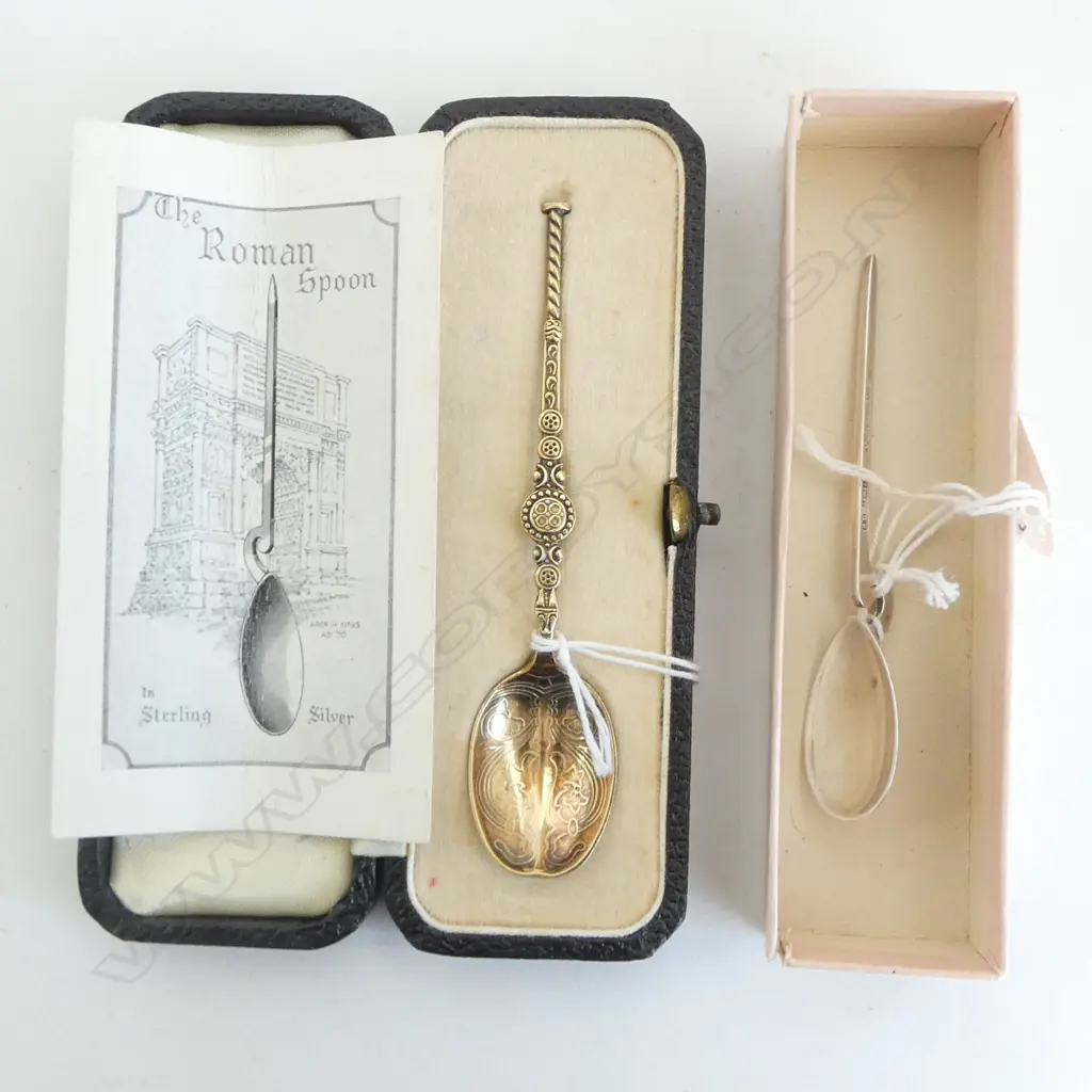 EDWARD VIII BOXED GILDED STG SILVER CORONATION SPOON, B'HAM 1936-7, 11gms + STG SILVER 'THE ROMAN SPOON' B'HAM 1960,7gms Image 1++