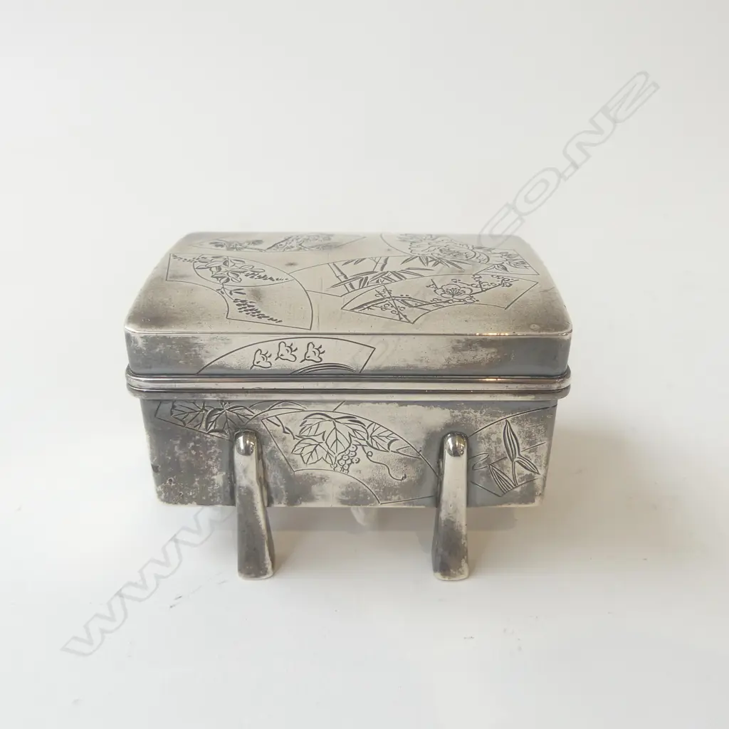 ORIENTAL SILVER TRINKET BOX DECORATED w. FANS W.85mm Image 1++