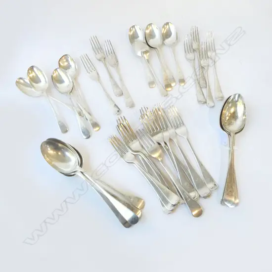 37 PCE. STG SILVER CUTLERY SET, MARTIN HALL & CO, SHEFFIELD 1912, 2372gms