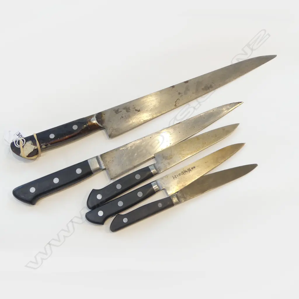 5 VINTAGE JAPANESE QUALITY STEEL CHEFS KNIFES 4 with signed blades longest 425mm Image 1++