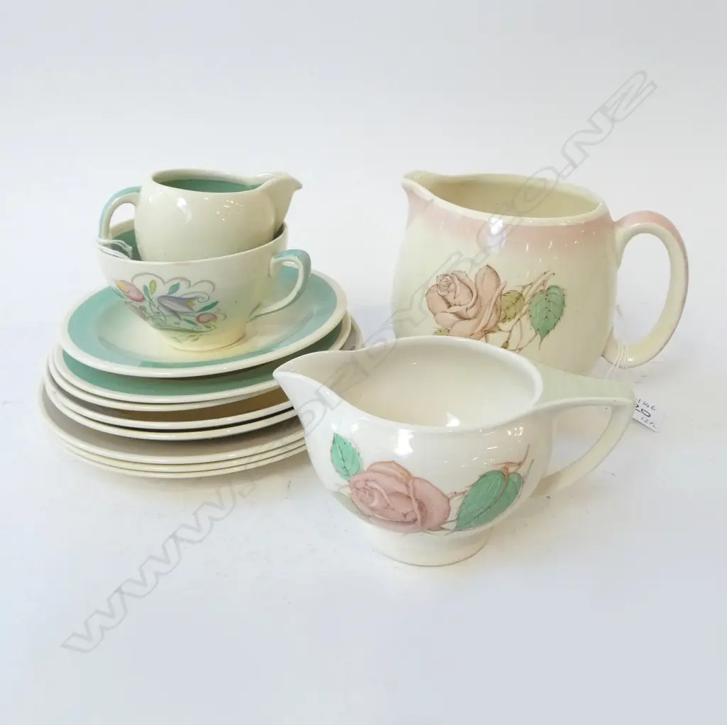 COLLECTION OF 12PCS SUZIE COOPER CHINA MID CENTURY PATS JUG H110MM Image 1++