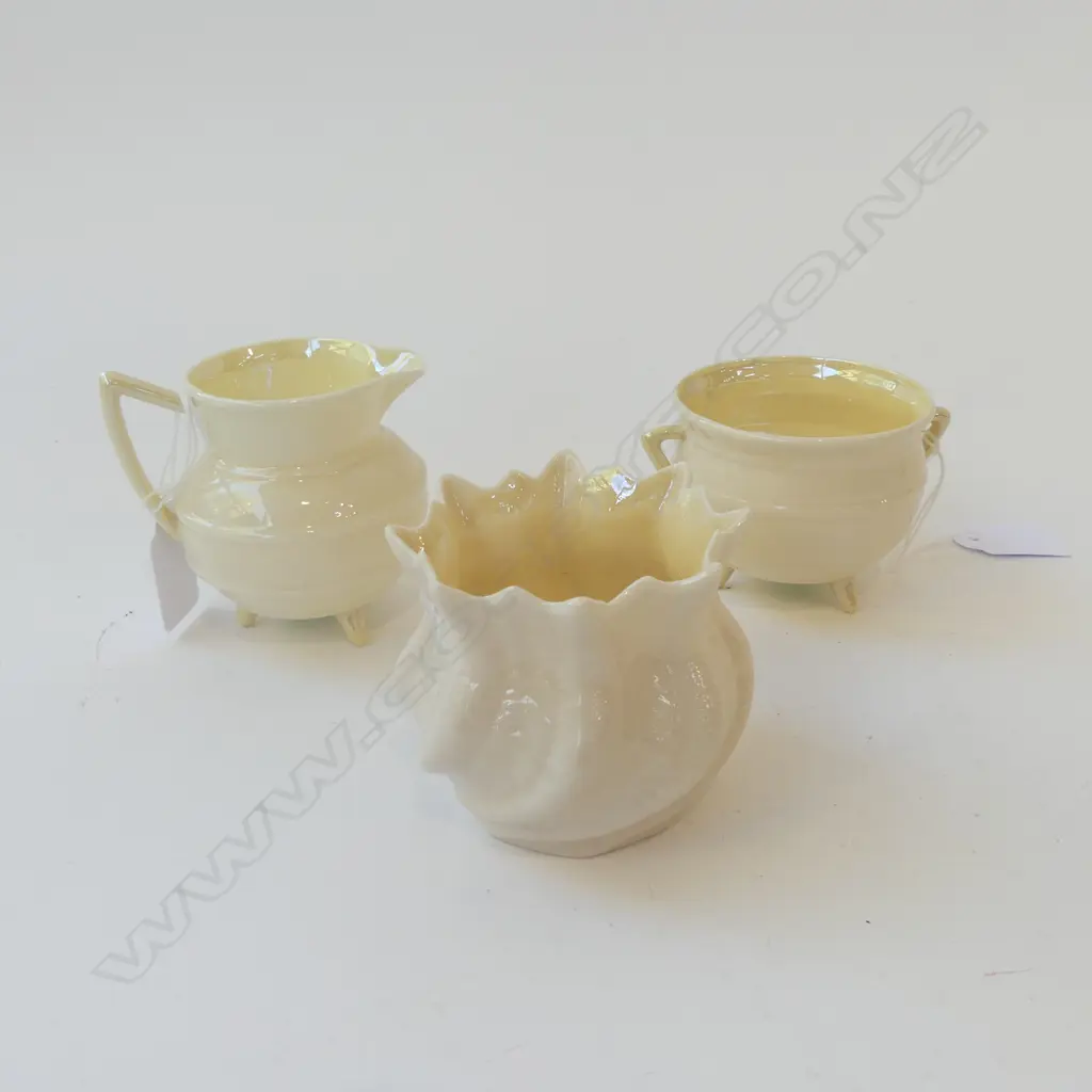 3 PCS BELLECK CHINA JUG H80 CAULDRON H60MM & VASE H70MM ALL GREEN MARK Image 1++