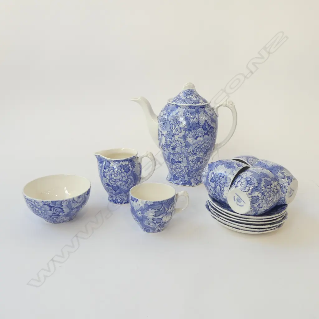 IMPERIAL WARE B/WHITE FLORAL COFFEE SET POT H200 C/SUGAR & 5 C/S Image 1++