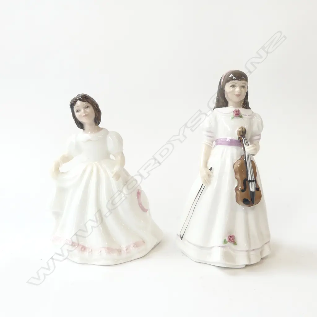 2 RD FIGURINES FIRST PERFORMANCE H150MM & AMANDA H140MM Image 1++