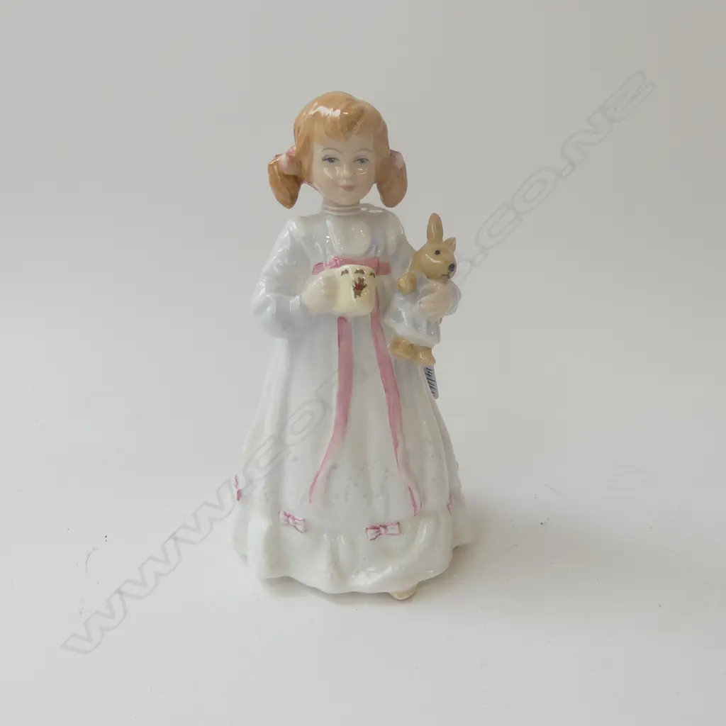 RD FIGURINE BUNNYS BED TIME H170MM Image 1++