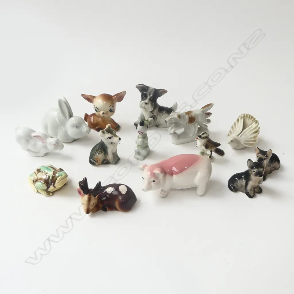 COLLECTION 13 VINTAGE CHINA ANIMALS TALLEST 80MM Image 1++