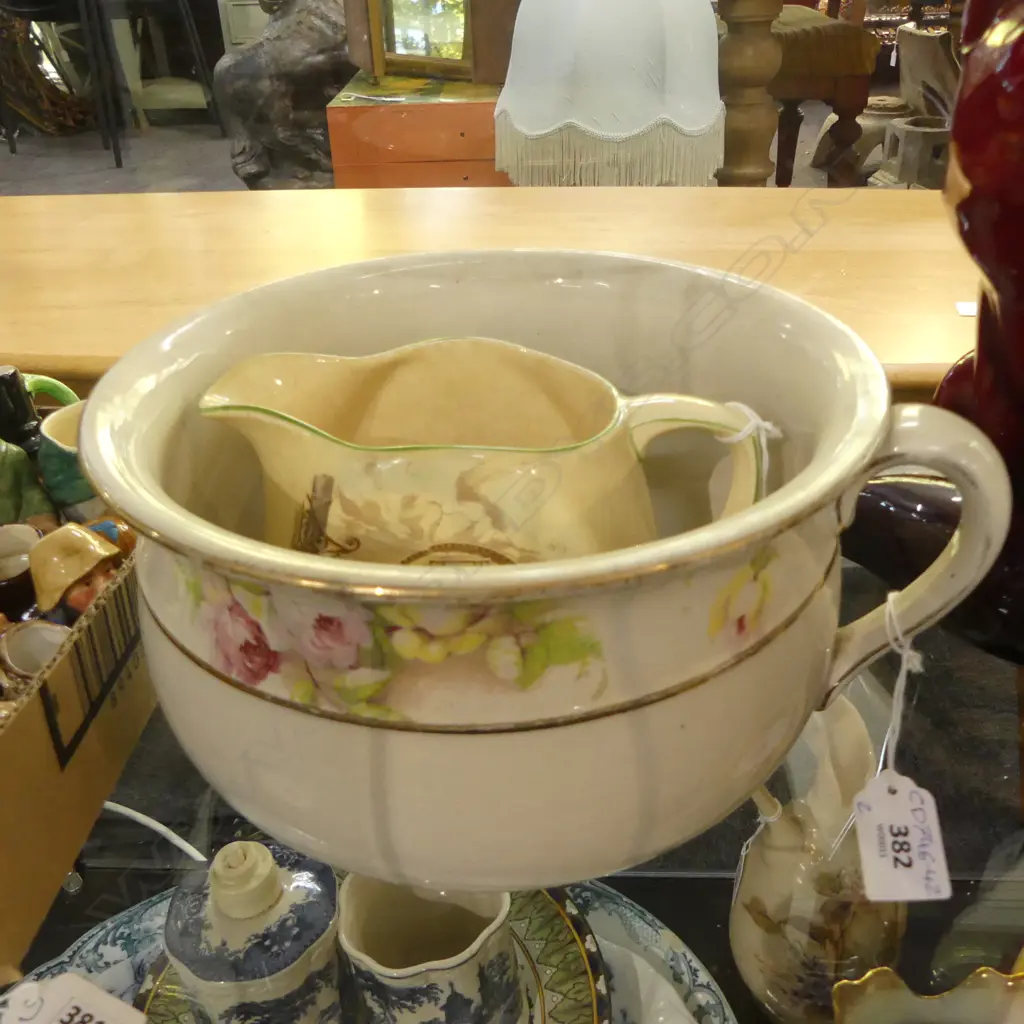 ROYAL WINTON GRIMWADES 'OLD LONDON' JUG + ROYAL WINTON GRIMWADES CHAMBER POT  Image 1++