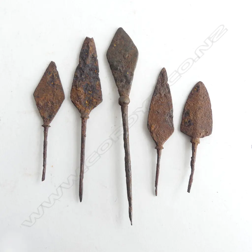 5 IRON ARROW HEADS DANUBE RIVER 600-1200 CE l.160mm Image 1++