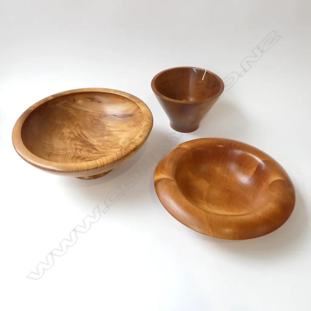 3 TURNED WOODEN BOWLS; 2 KAURI, 1 TOTARA 245mm dia Image 1++