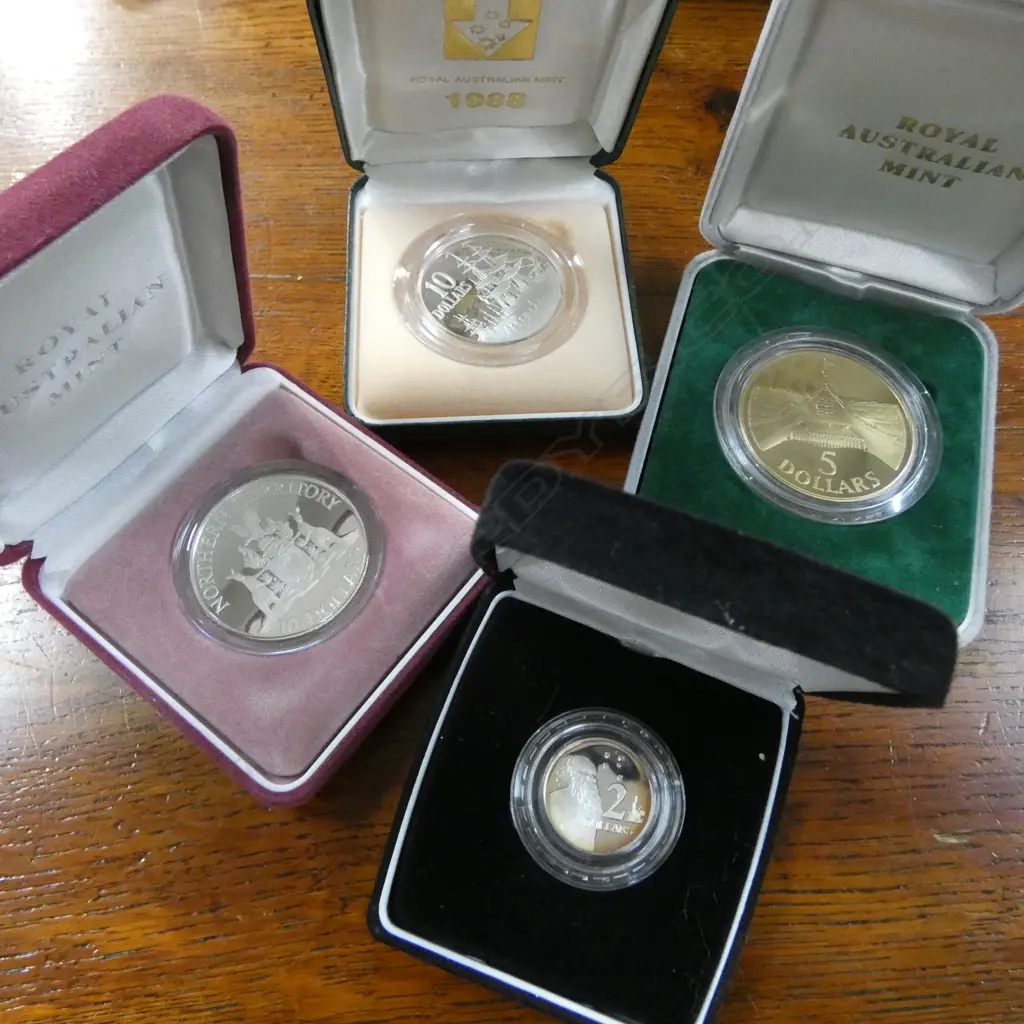 AUSTRALIAN PROOF COINS: $5 1988. 1992 $10 SILVER. $10 1988 Port Jackson. $2 1988 Image 1++