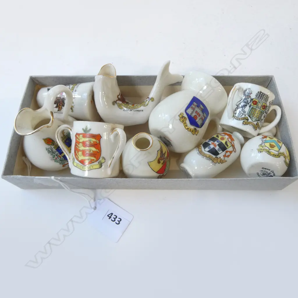 NINE CRESTED CHINA COLLECTIBLES – DUNBAR, LONDON, GUERNSEY ETC  Image 1++