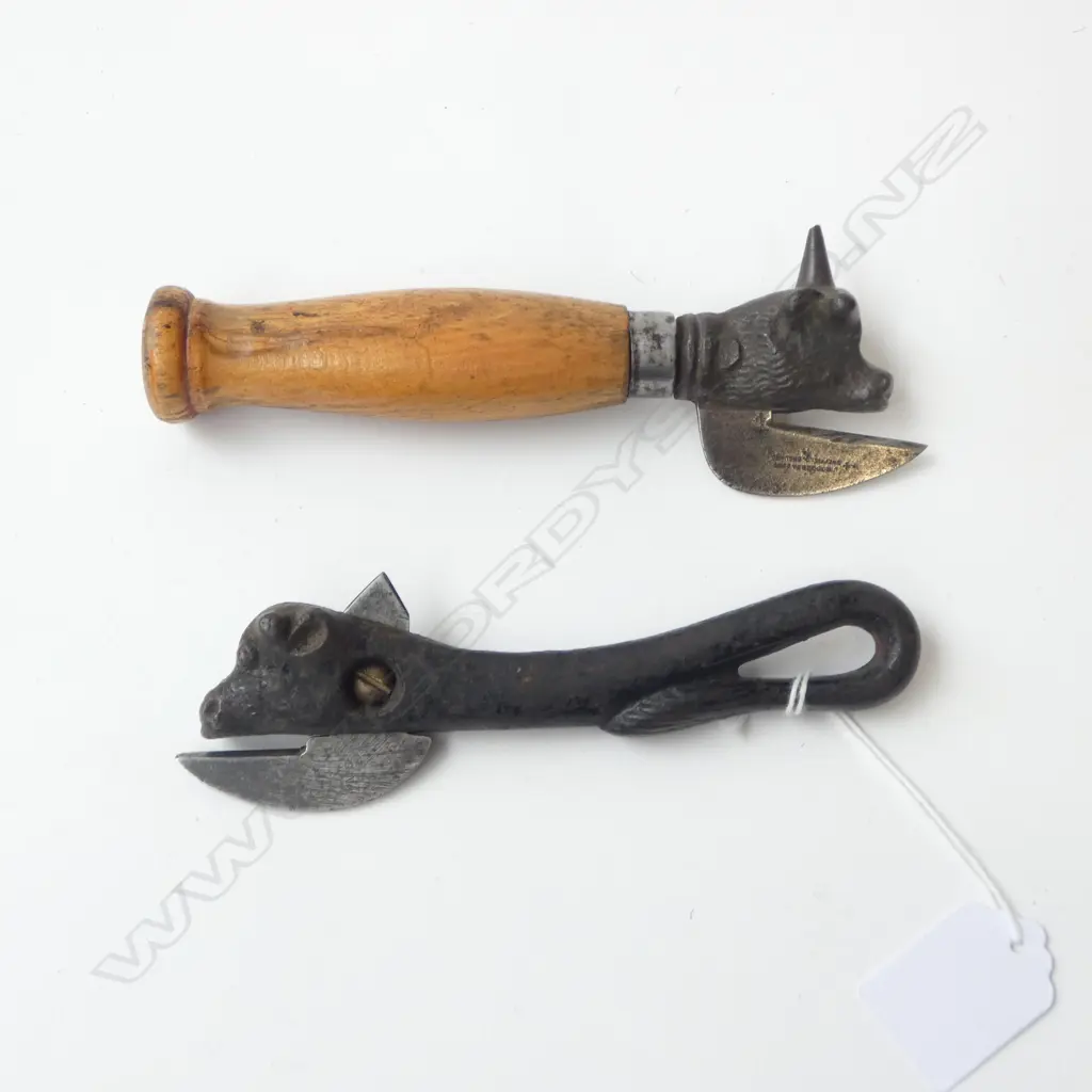 2 OLD BRITISH BULLY TIN OPENERS L.170mm Image 1++