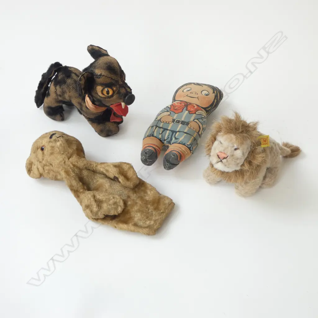 STEIFF LION, TEDDY BEAR PUPPET,’ COLLEGIATE’ DOG, & ‘TEDDIE’ TOY Image 1++