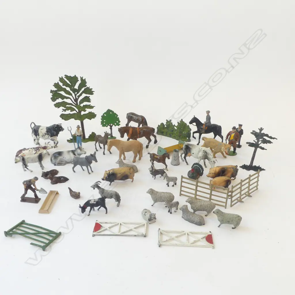 COLLECTION OF ASST. DIE CAST METAL FARM ANIMALS etc Image 1++