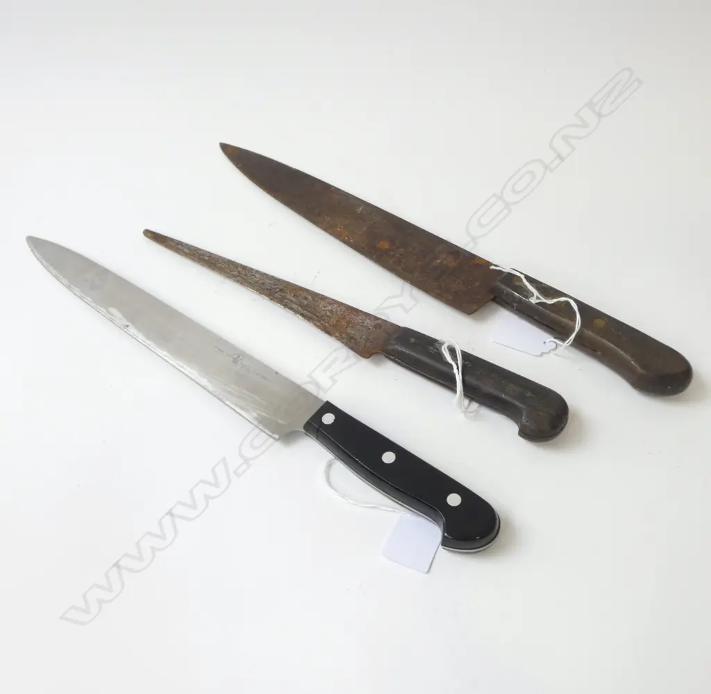 2 VINTAGE CHEFS KNIVES & SOLIGEN STEEL KNIVE L380MM Image 1++