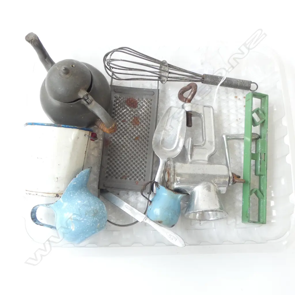 VINTAGE CHILD’S TOY KITCHEN ITEMS – MINCER, GRATER, WHISK, LEVEL ETC  Image 1++