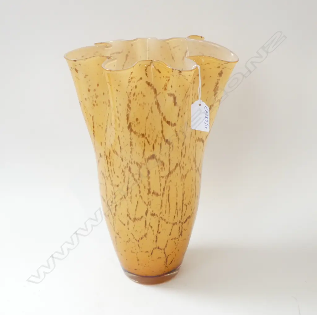 LARGE MURANO HANDKERCHIEF FLUTED ART GLASS VASE, H.330MM D.210MM Image 1++