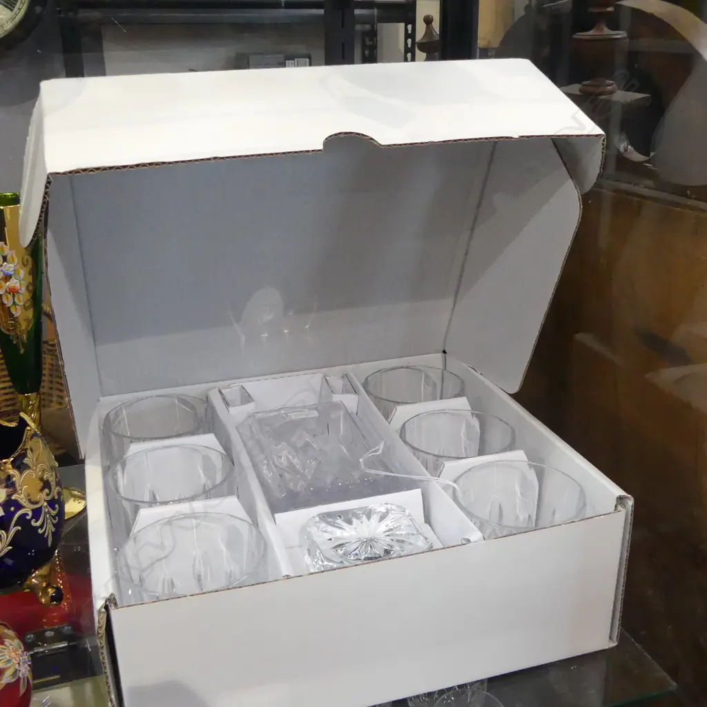 ROYAL DOULTON 'SEASONS' CRYSTAL WHISKY SET 6 TUMBLERS & DECANTER BOXED as new Image 1++