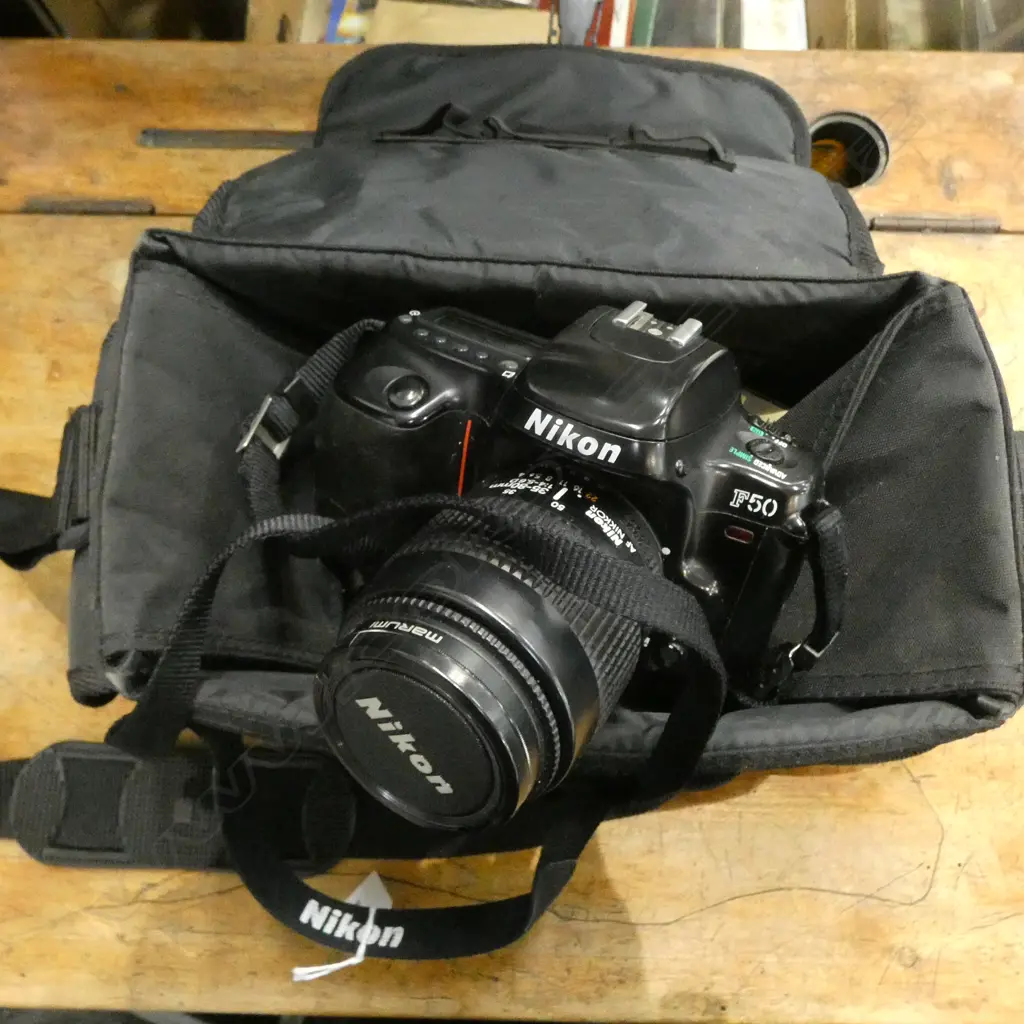 CASED NIKON USED FO50 CAMERA L140MM & EXTRA LENS ETC Image 1++