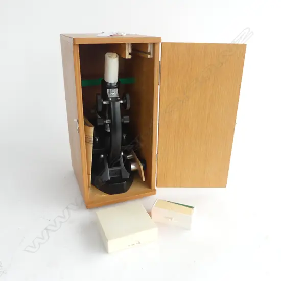 BOXED 1000X MICROSCOPE + MICRO SLIDES 