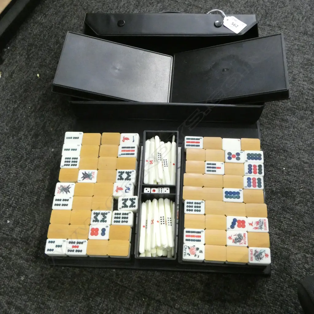MAHJONG SET CASED Image 1++