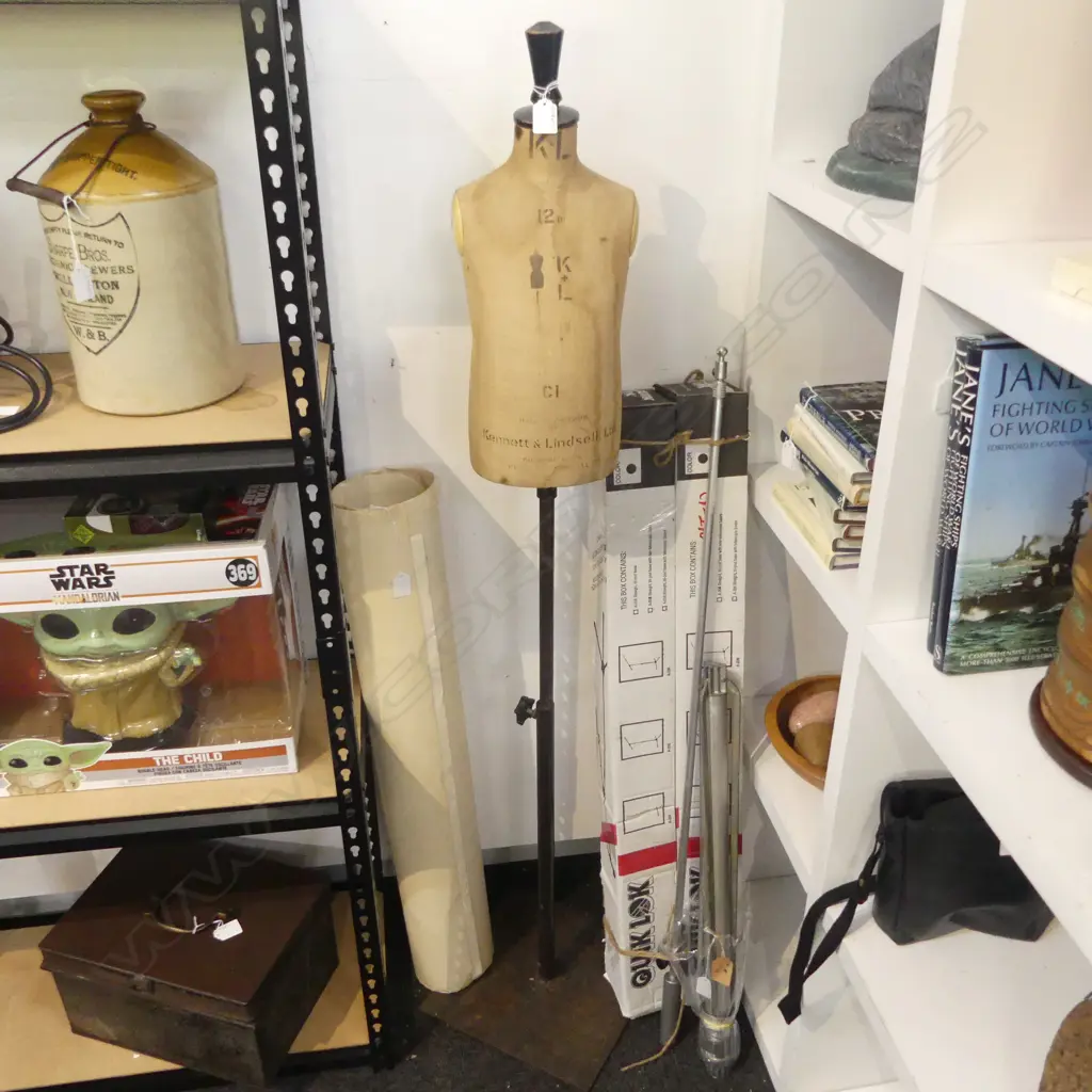 VINTAGE DRESS MAKER'S DUMMY - baby size, H.1420mm Image 1++