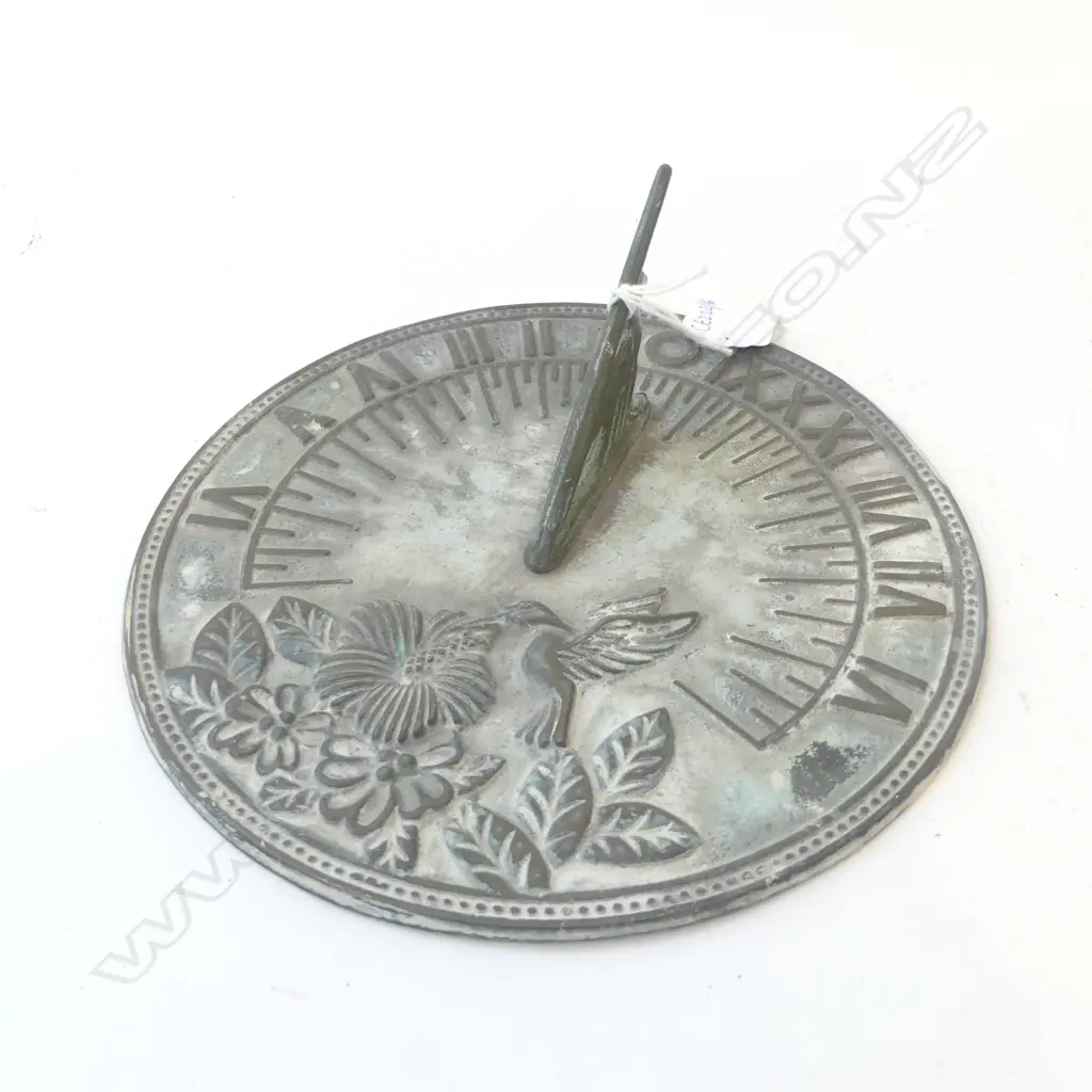 BRONZE SUNDIAL 195mm dia Image 1++