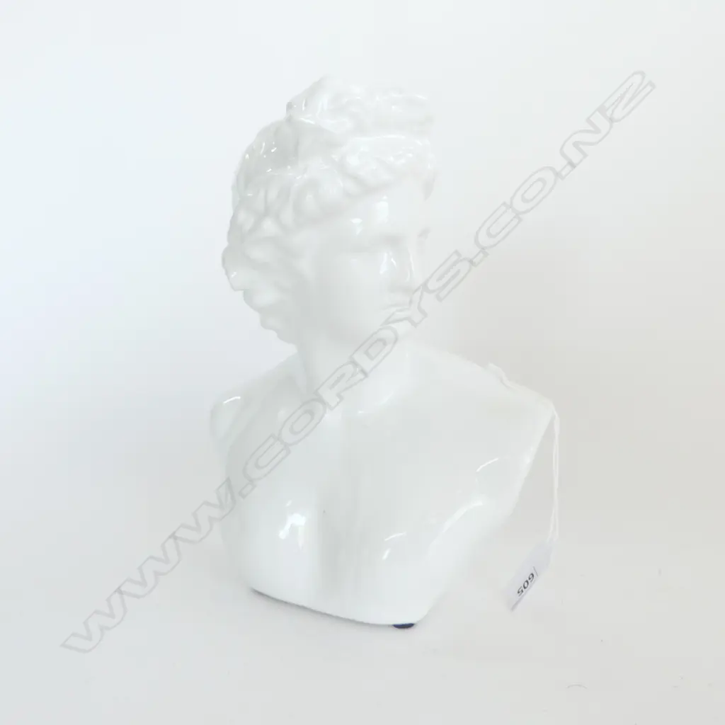 MODERN WHITE CERAMIC BUST H.235mm Image 1++