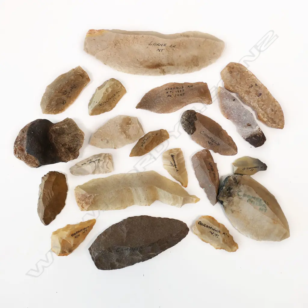 Twenty Aboriginal flaked stone tools Image 1++