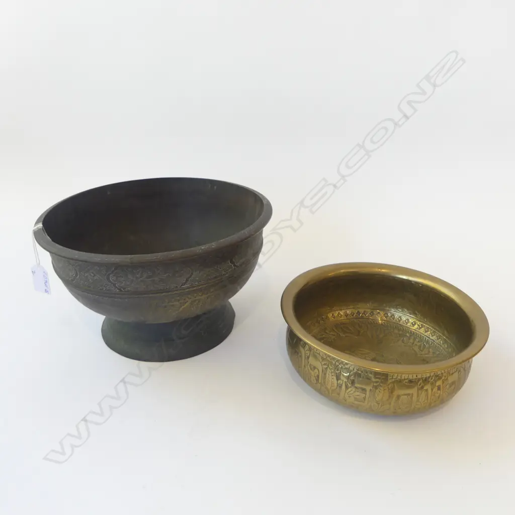 2 c1900 INDIAN BRASS BOWLS Finely engraved Dia.270mm lgst Image 1++