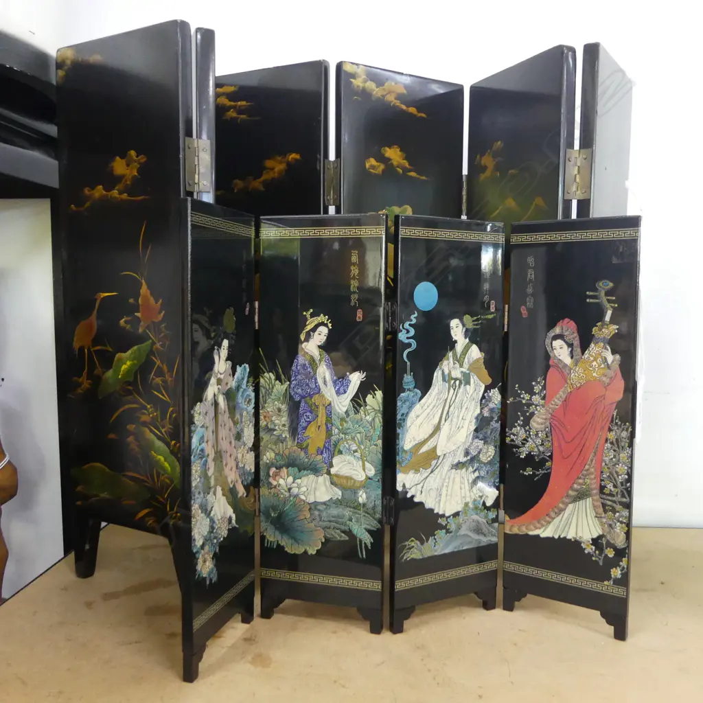 2 SMALL ORIENTAL SCREENS; 6 PANEL H.355mm, 4 PANEL H.240mm Image 1++