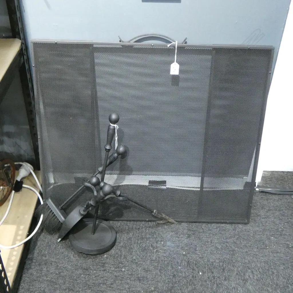 MODERN BLACK FIRE GUARD + WROUGHT METAL FIRE TIDY SET Image 1++