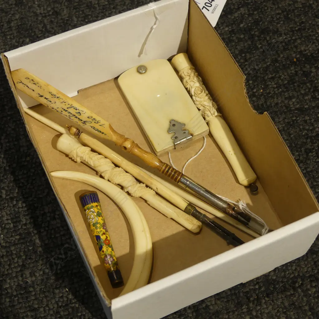 SMALL TRAY OF IVORY CIG HOLDERS DANCE CARD HOLDER PENS ETC Image 1++