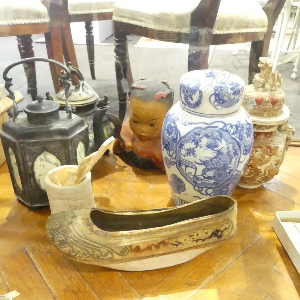ASST. ORIENTAL PCES; SHOE, VASES ETC Image 1++