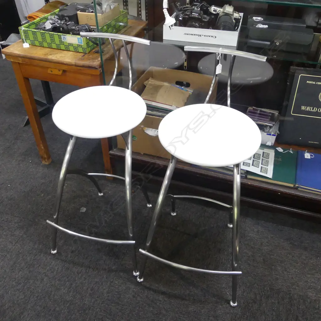 PR MODERN KITCHEN STOOLS H.840mm Image 1++