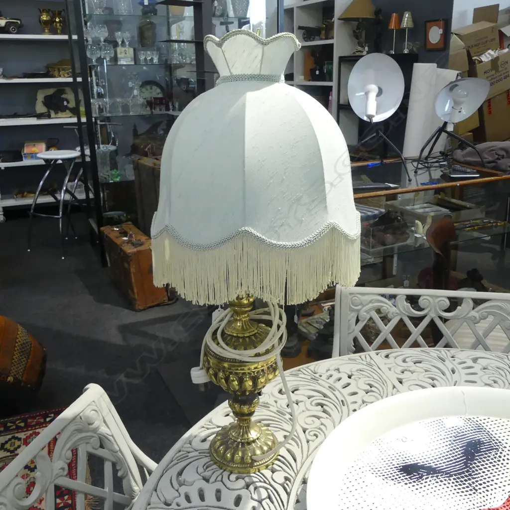 BRASS TABLE LAMP Image 1++