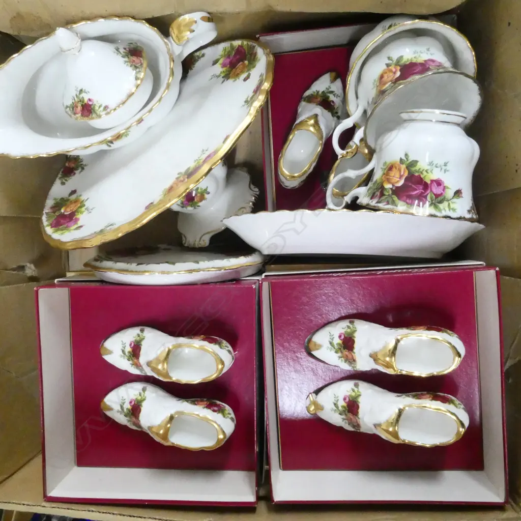 ASST. ROYAL ALBERT OLD COUNTRY ROSES; BOXED SHOE PRS ETC Image 1++