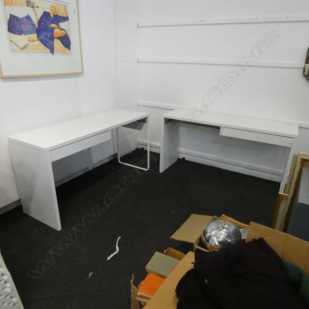 2 WHITE MODERN DESKS 1420x500x760mm Image 1++