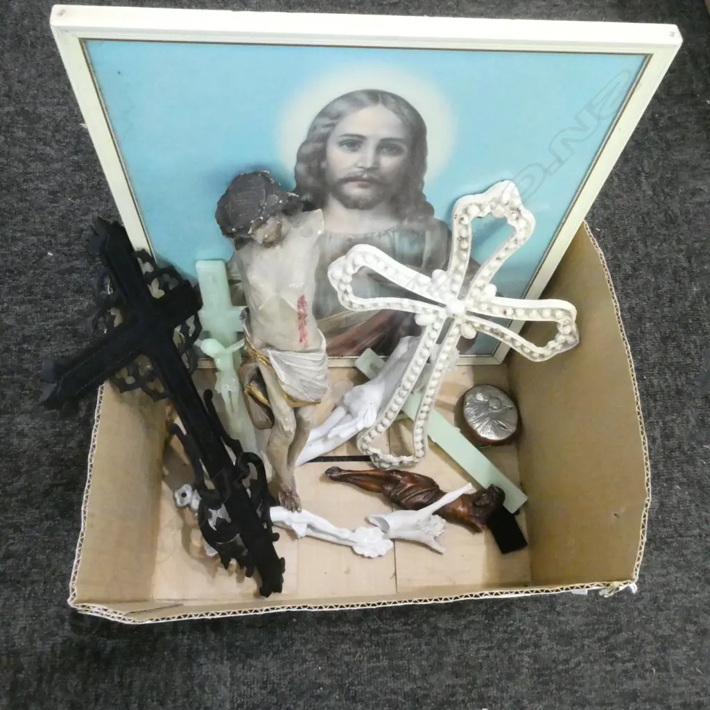 ASST. RELIGIOUS ITEMS, CRUCIFIXES ETC Image 1++