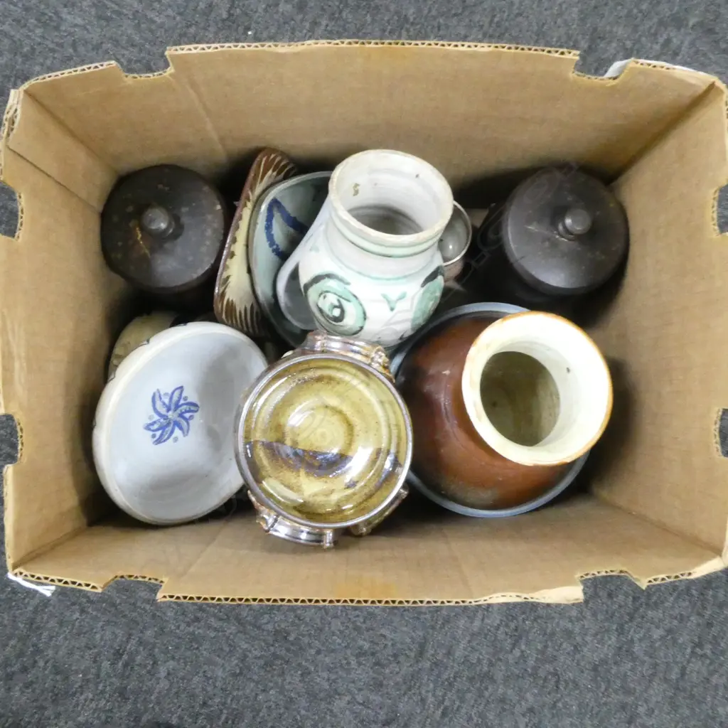 ASST. STUDIO POTTERY Image 1++