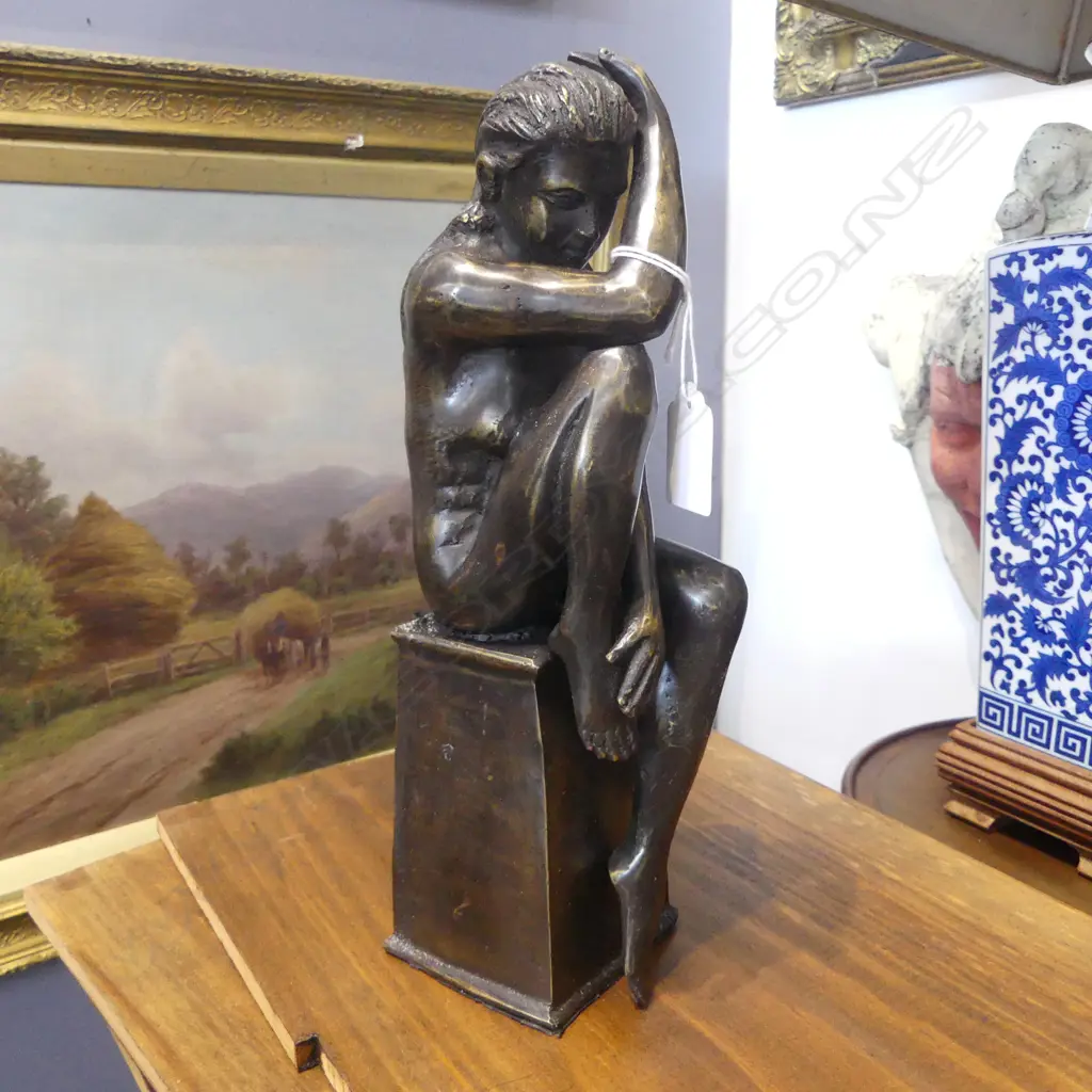 BRONZE NUDE ON PLINTH H.290mm Image 1++