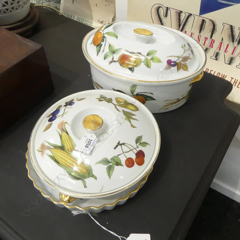 3 PCES ROYAL WORCESTER 'EVESHAM' DINNERWARE Image 1++
