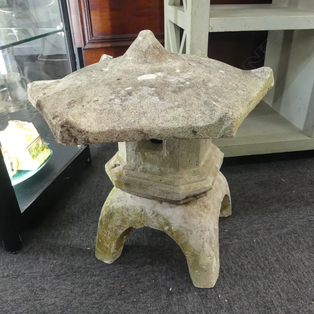3 PART CONCRETE GARDEN PAGODA  Image 1++