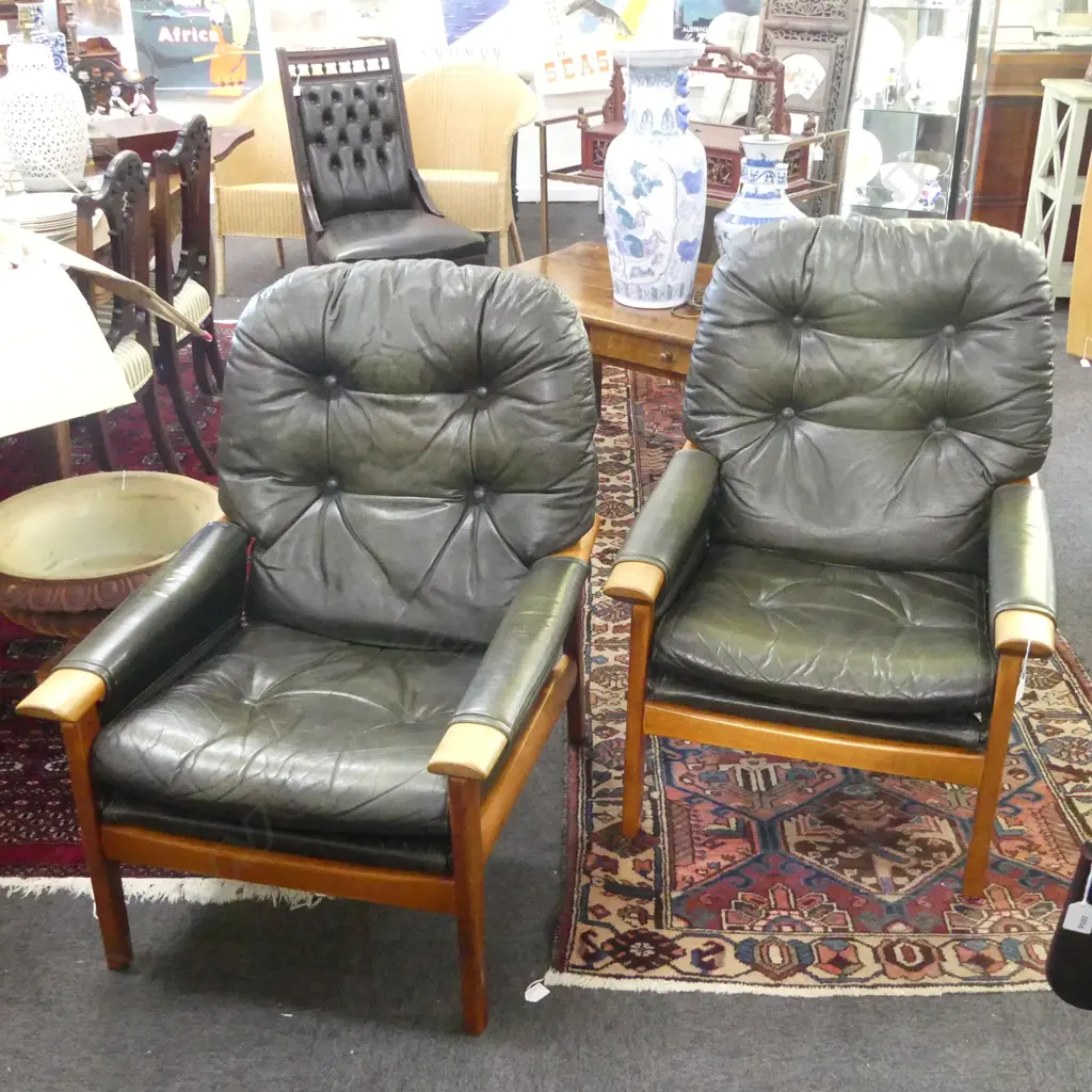 PR DON 1970s N.Z. DESIGN ARMCHAIRS IN GREEN LEATHER.. Image 1++